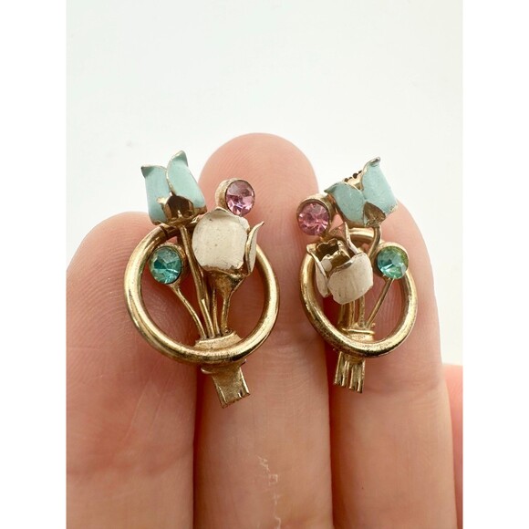 Vintage gold tone enamel tulip screw back earrings - Picture 2 of 4